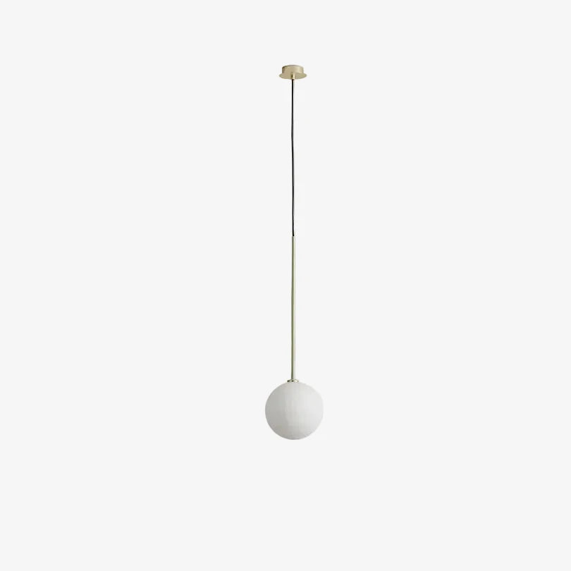 Lampa wisząca Ball — Aromas Del Campo, kula mleczna, zawieszenie na długim sznurze, widok z przodu