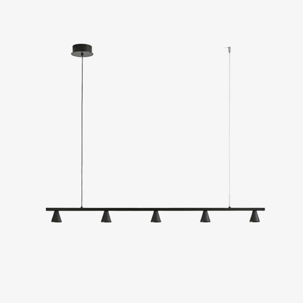 Lampa wisząca Lyb 5 — Aromas Del Campo, pięć czarnych abażurów stożkowych, widok z przodu