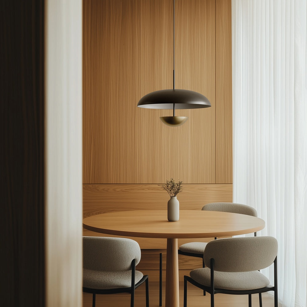Lampa wisząca Ella — Aromas Del Campo, metalowy klosz w kolorze czarnym, widok z przodu