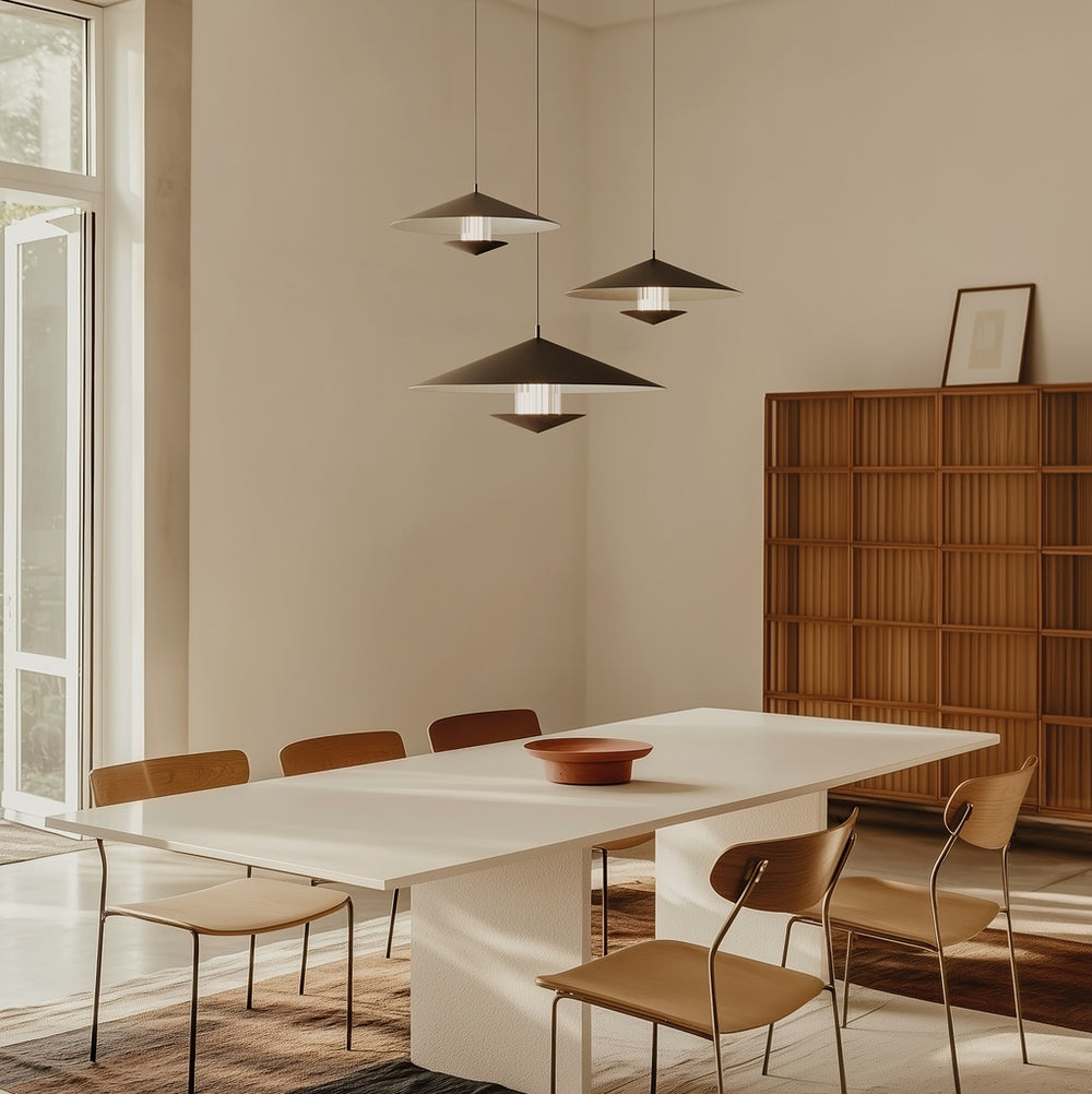 Lampa wisząca Gehit — Aromas Del Campo, metalowy klosz w kolorze czarnym, widok z przodu