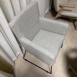 Krzesło Sits Clark – Tkanina Pine Grey-Beige / Czarna Płoza (Produkt z ekspozycji)