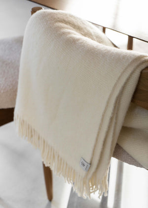MERI blanket / Ecru Tamo