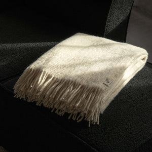 MERI blanket / Ecru Tamo