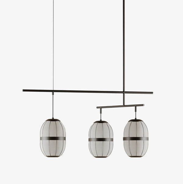 Lampa wisząca Pull 3 — Aromas Del Campo, trzy klosze w kształcie jajka, metalowa konstrukcja, widok frontalny