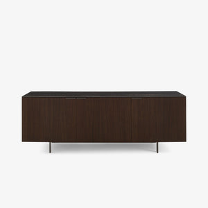 Komoda Selvans — Ligne Roset, drewno wenge, blat czarny, widok z przodu