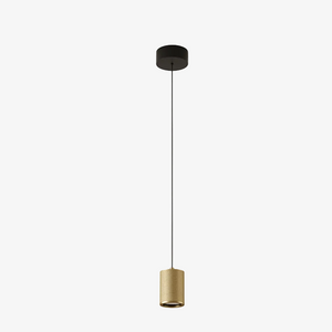 Lampa wisząca Tera — Aromas Del Campo, cylindryczny klosz w kolorze mosiądzu, widok z przodu