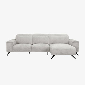 Sofa Alpine — Vilmers, konfiguracja narożna z szezlongiem, tapicerka jasna tkanina, widok z przodu