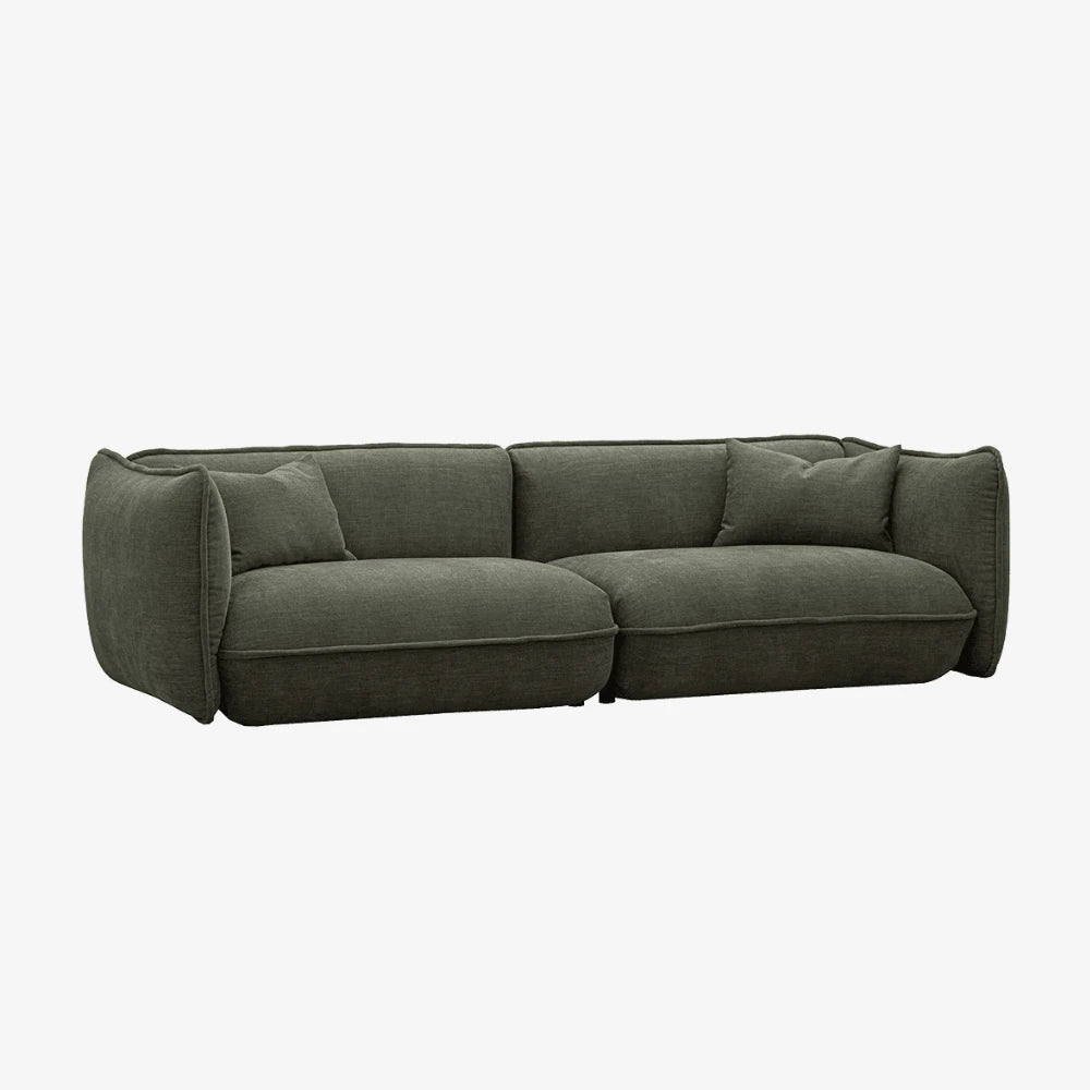 Sofa Clover — Vilmers, tapicerka w tkaninie khaki, widok z przodu