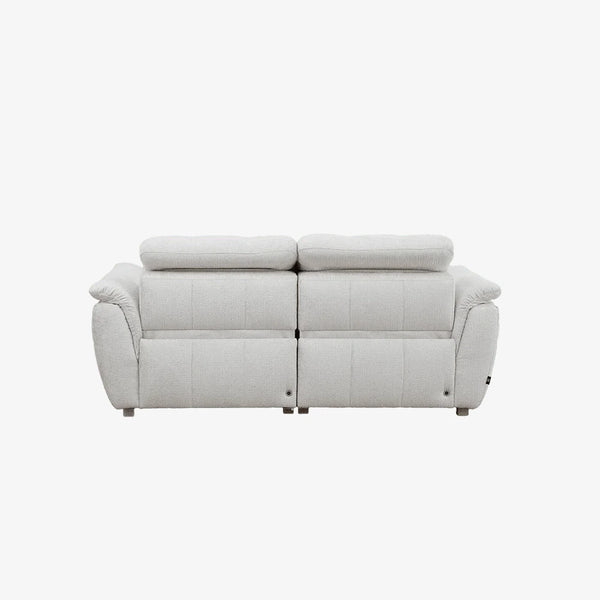 Coral — sofa z funkcją relaksu, widok z przodu z podniesionymi zagłówkami