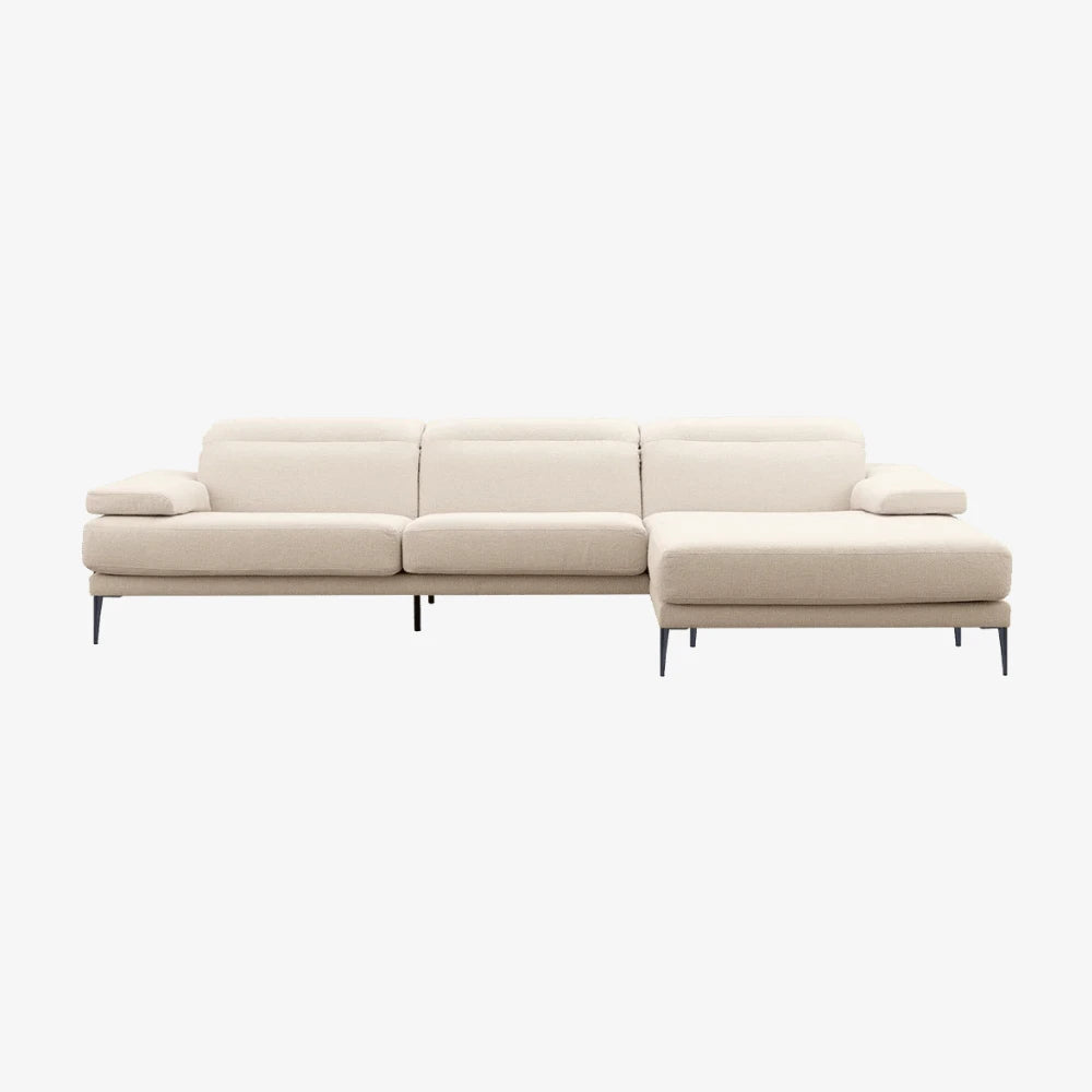 Sofa Cricket — Vilmers, konfiguracja narożna z szezlongiem, tapicerka jasna tkanina, nogi metalowe