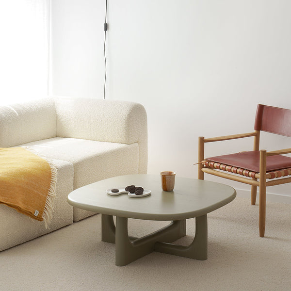 OLFO coffee table / Olive oak Tamo
