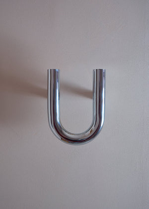 UNE hanger Tamo