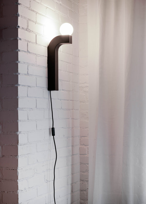 PALLIA wall lamp / Black Tamo