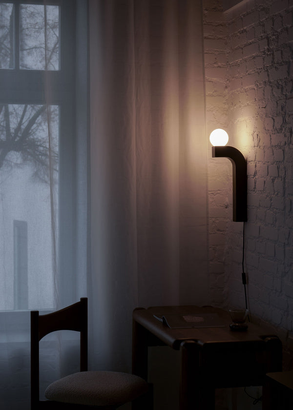 PALLIA wall lamp / Black Tamo