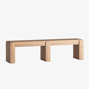 Pura 160 — drewno naturalne w jasnym odcieniu, konstrukcja modularna